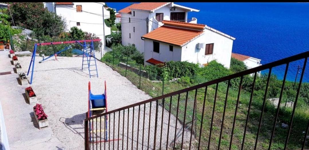 Apartments Juric Целина Стая снимка