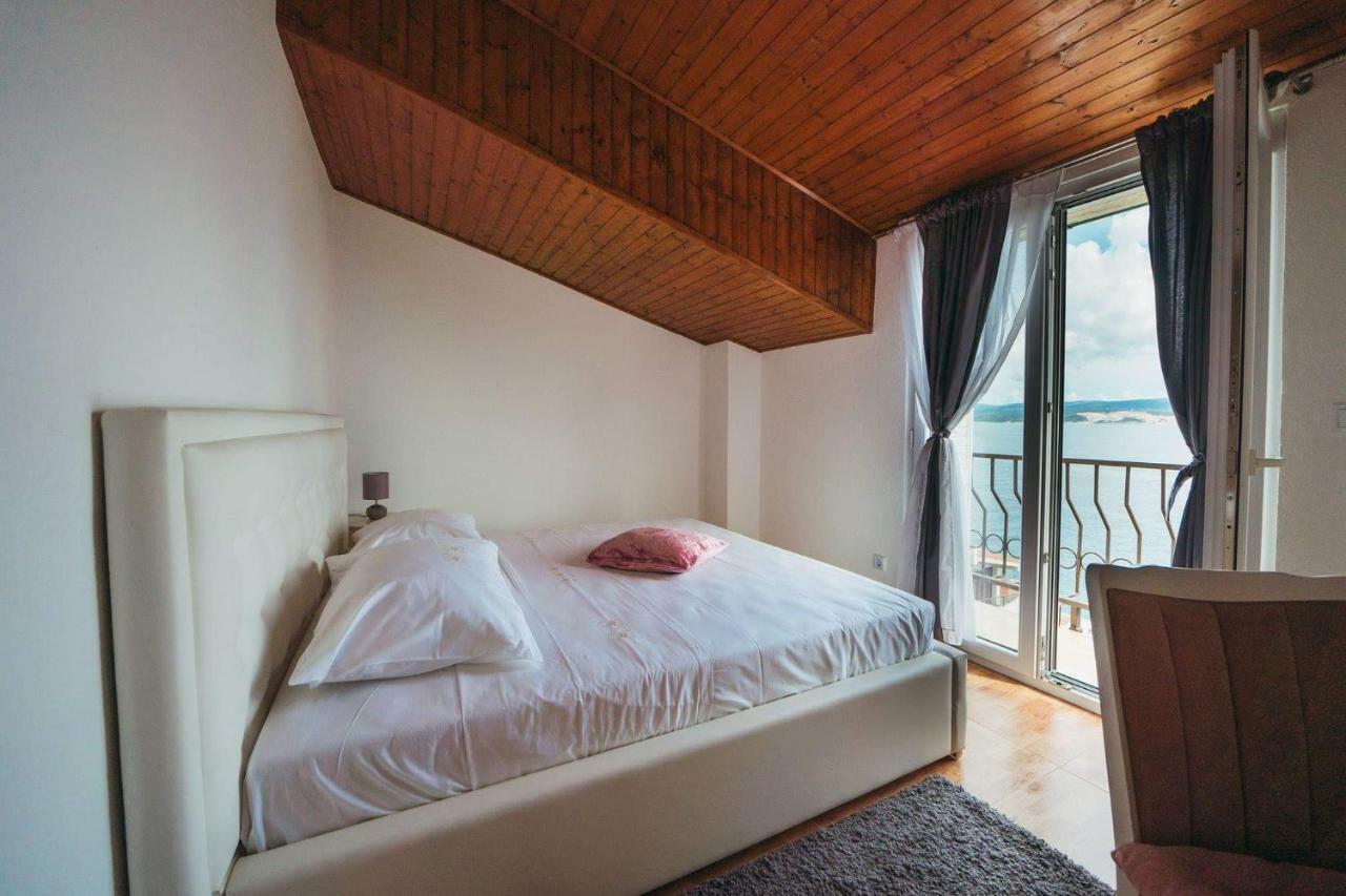 Apartments Juric Целина Екстериор снимка
